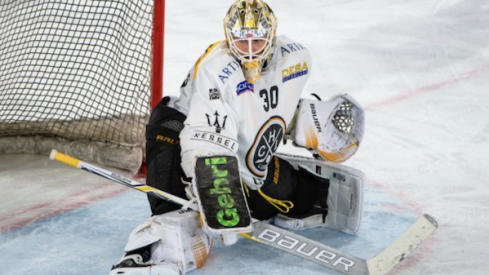 Columbus Blue Jackets prospect Elvis Merzlikins, in action for Swiss League side HC Lugano.