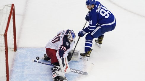 John Tavares scores against the Blue Jackets