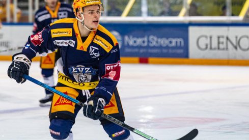 Gregory Hofmann skates for EV Zug in the Swiss League